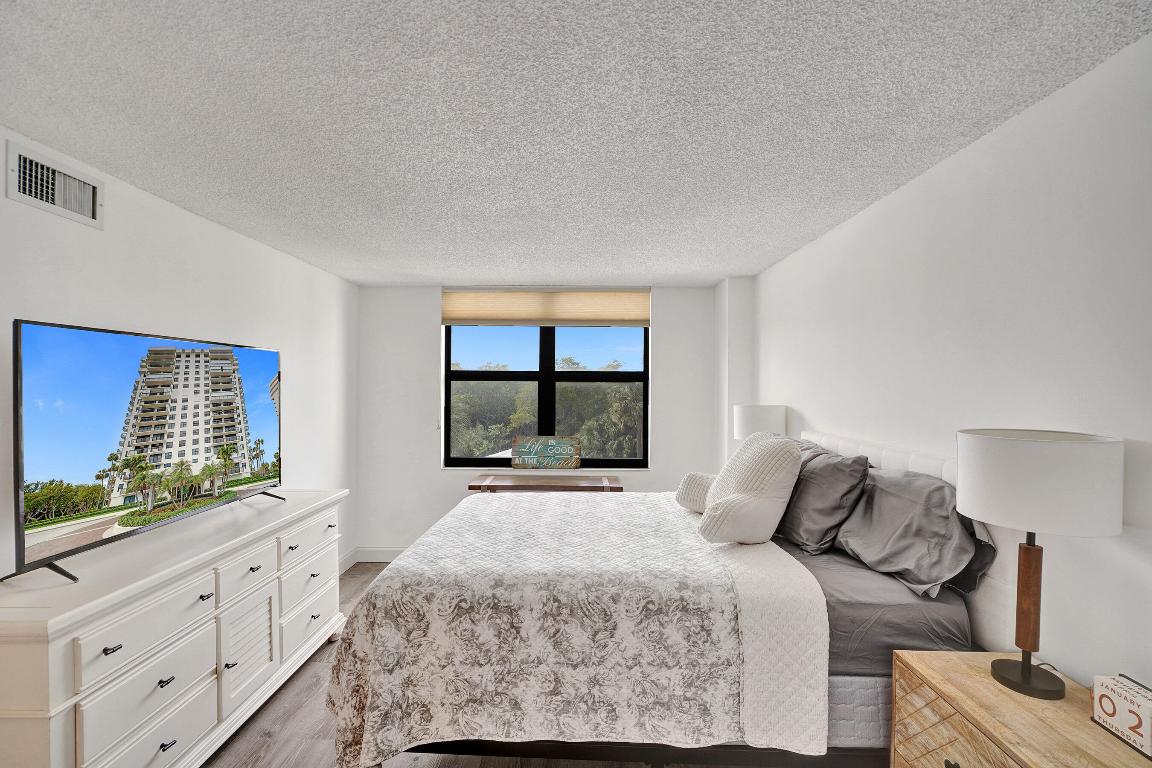 LA FONTANA - Residential