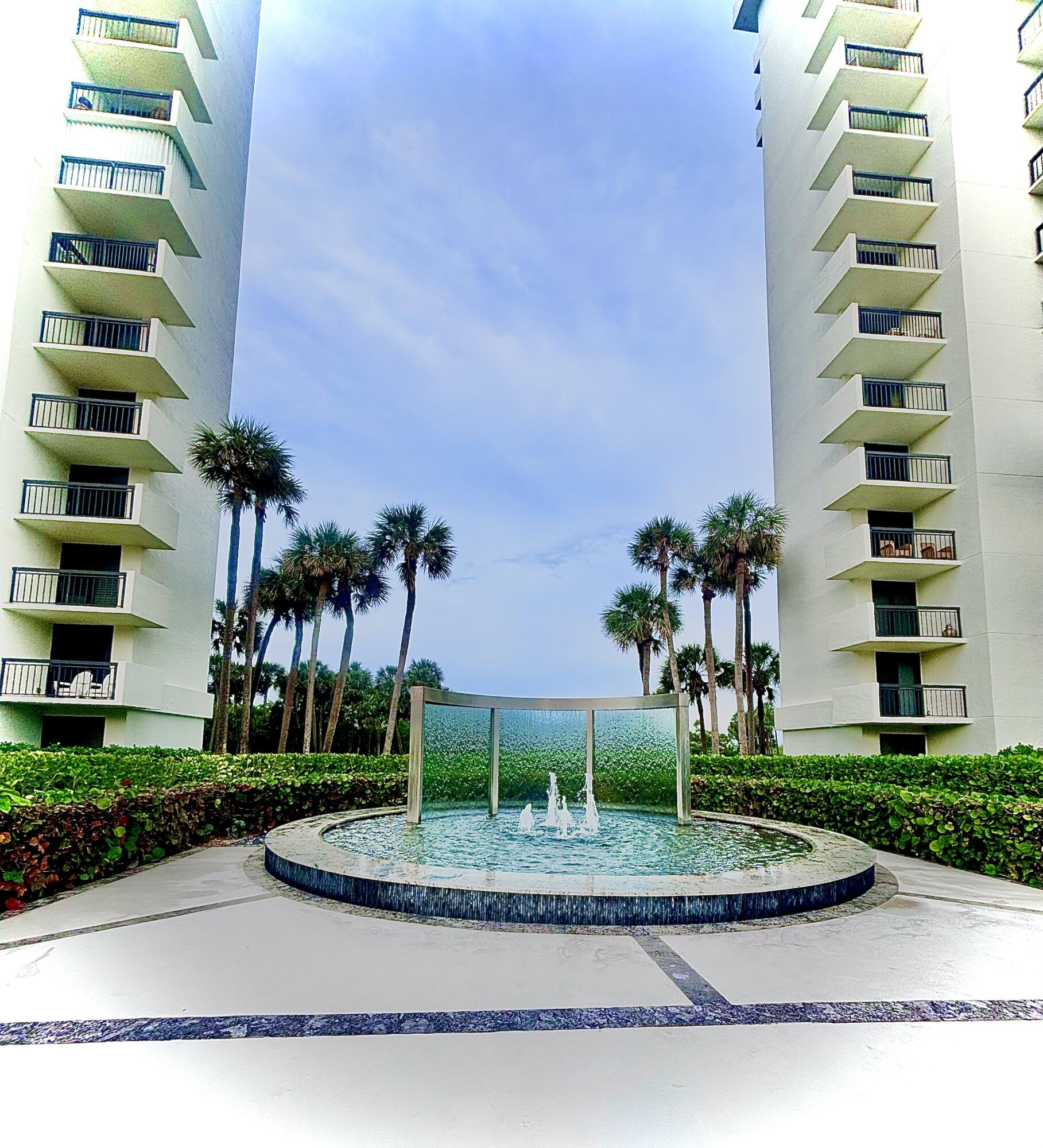 2001 N Ocean Boulevard 305