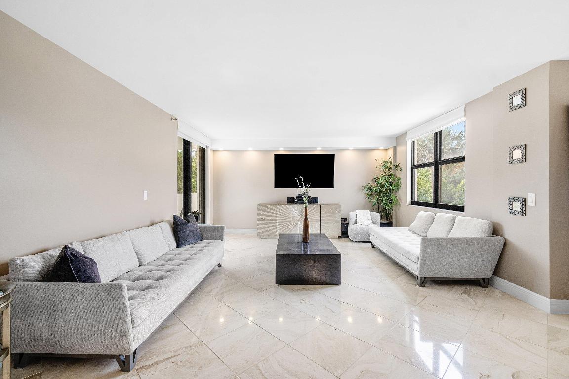 LA FONTANA - Residential