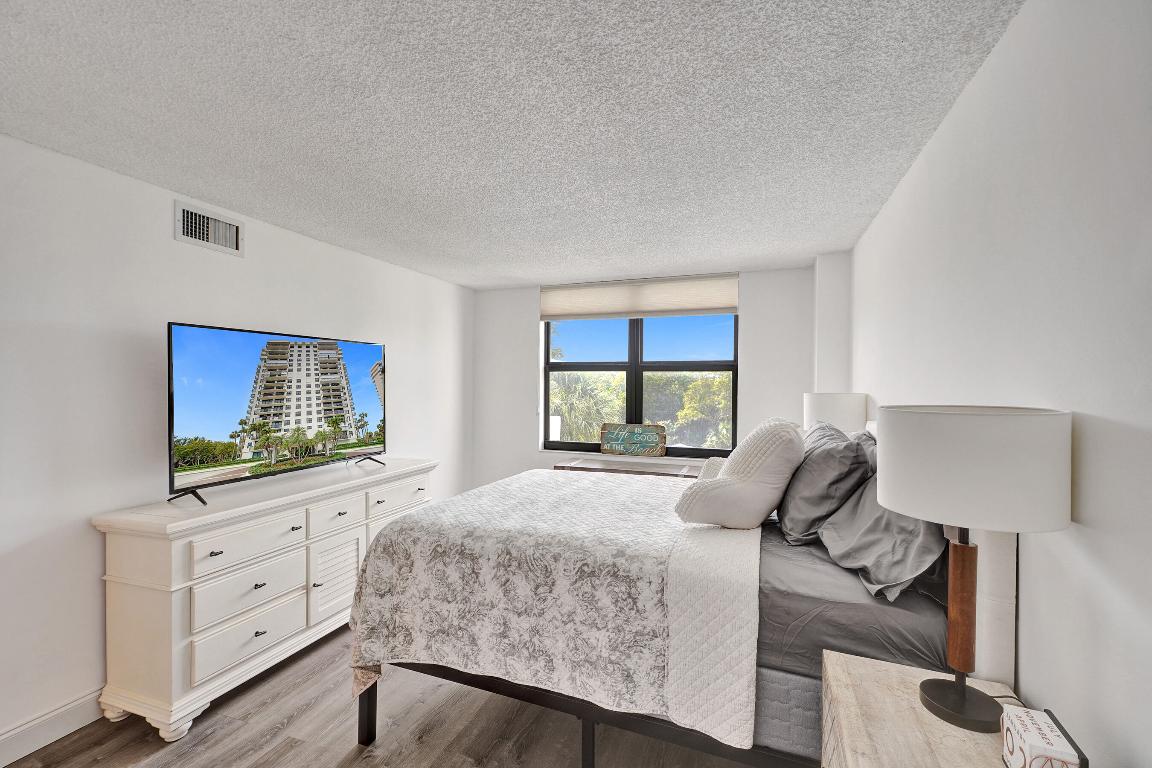 LA FONTANA - Residential