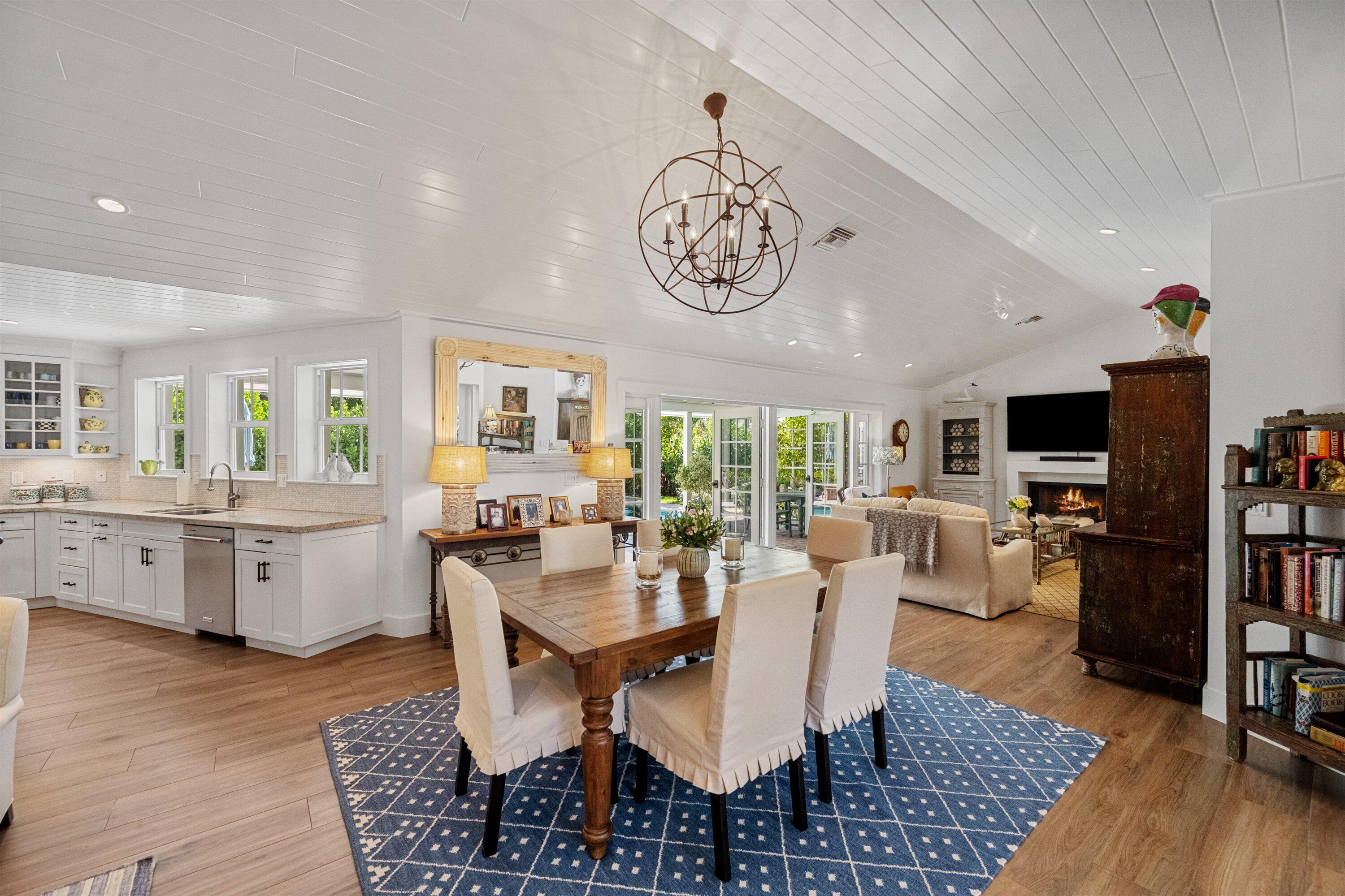 JUPITER INLET BEACH COLONY - Residential