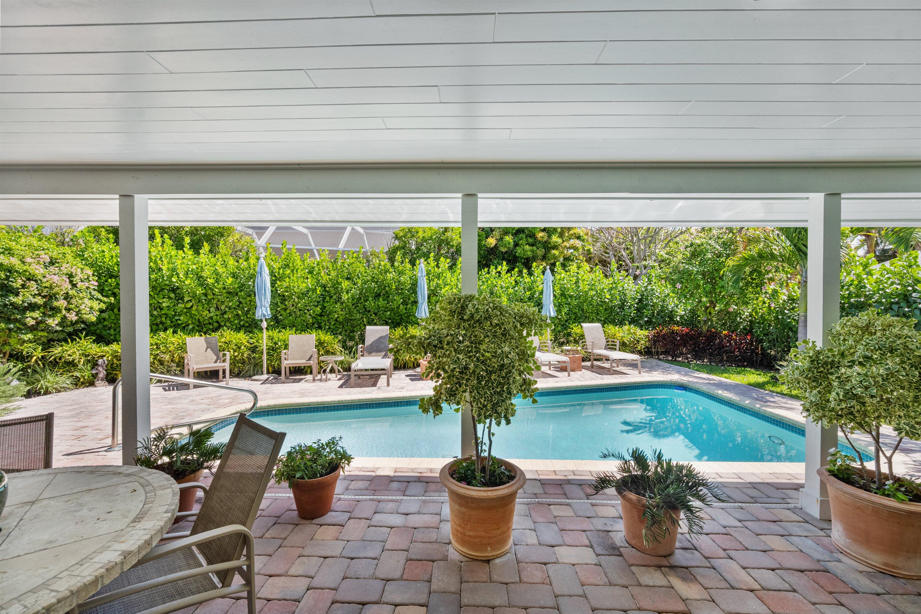 JUPITER INLET BEACH COLONY - Residential