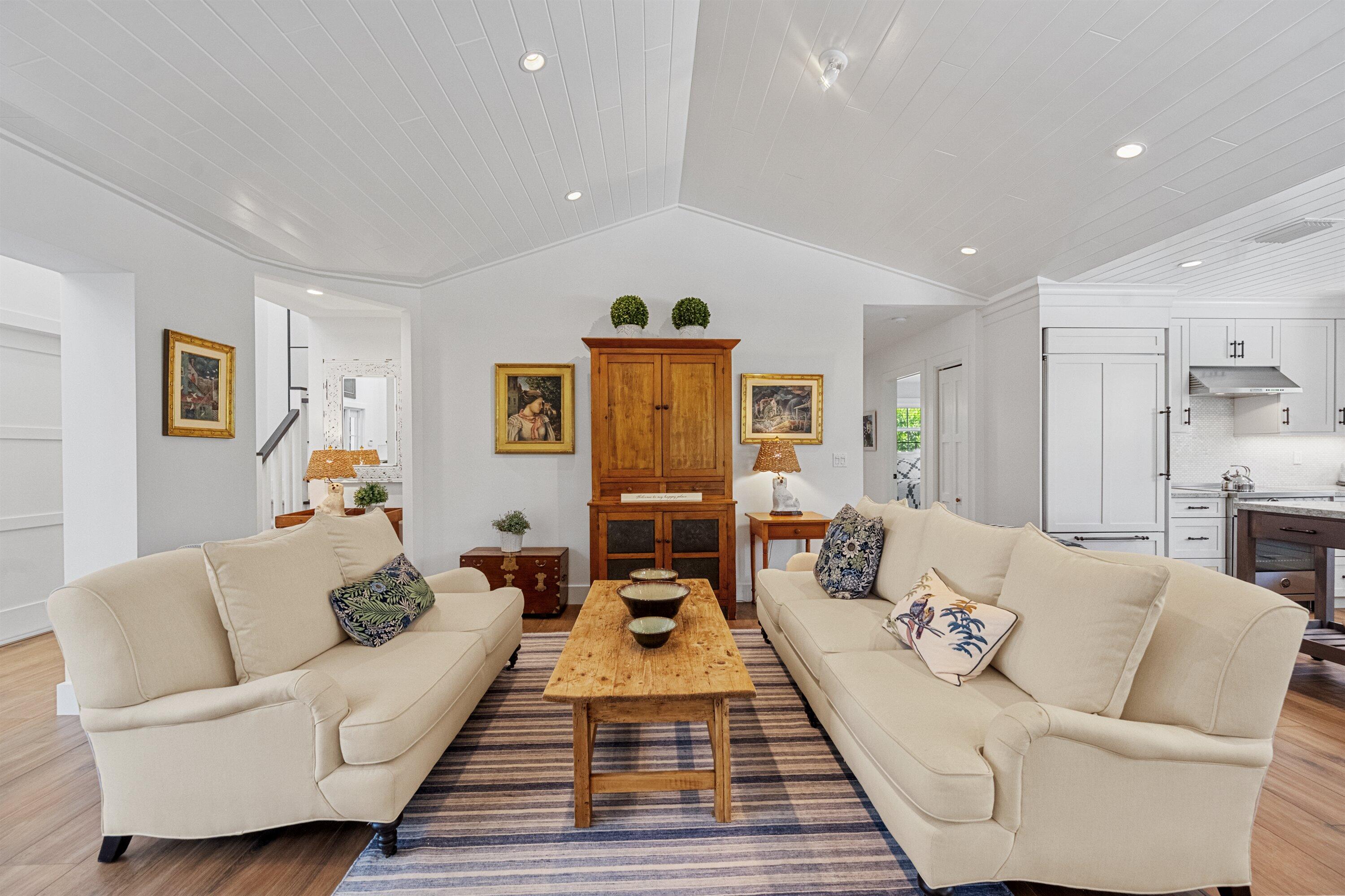 JUPITER INLET BEACH COLONY - Residential