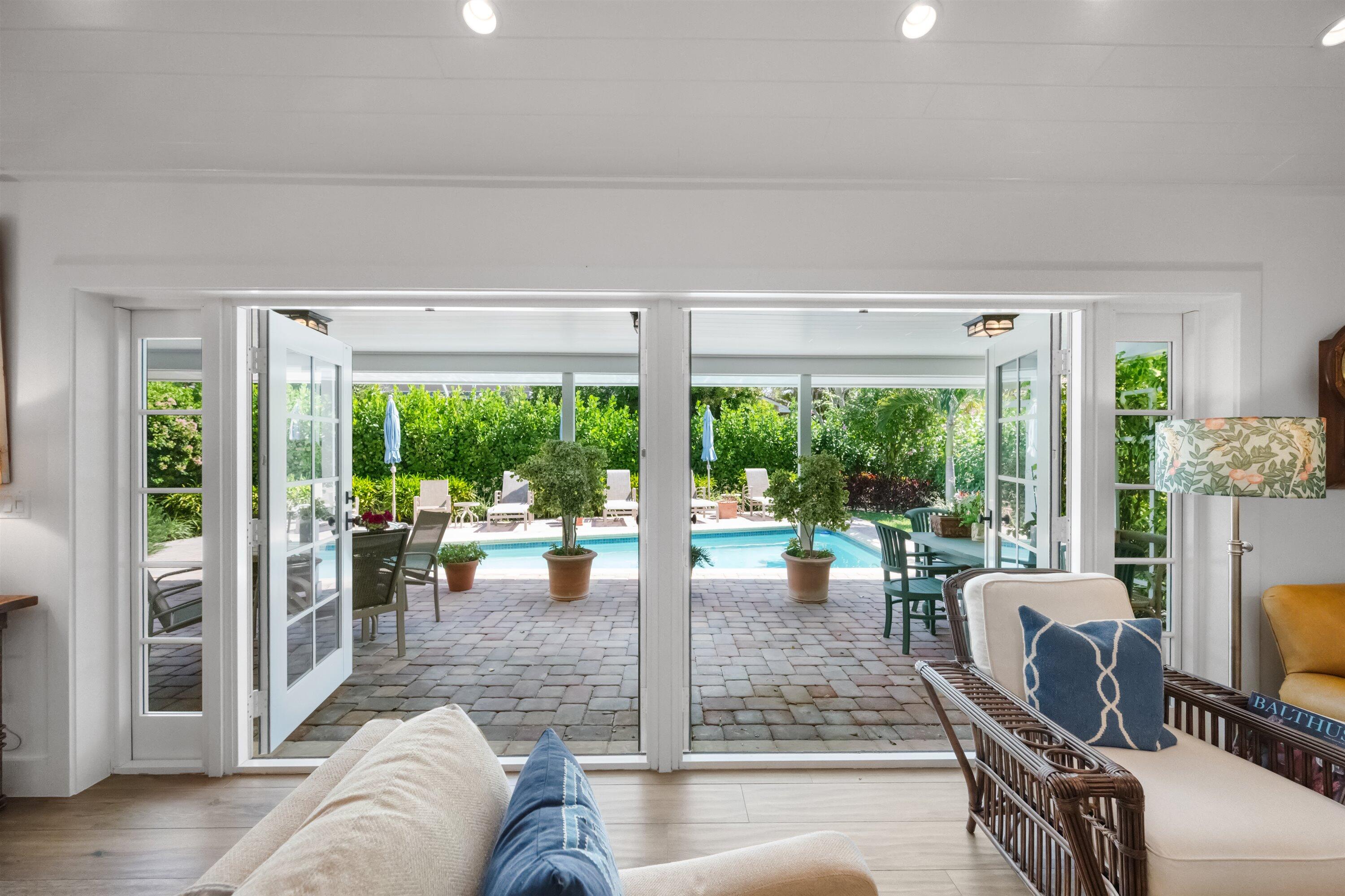 JUPITER INLET BEACH COLONY - Residential