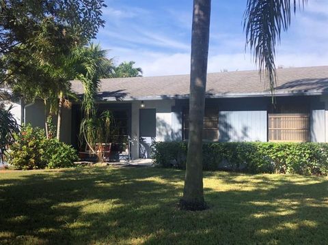 8431 NW 3rd St Pembroke Pines FL 33024