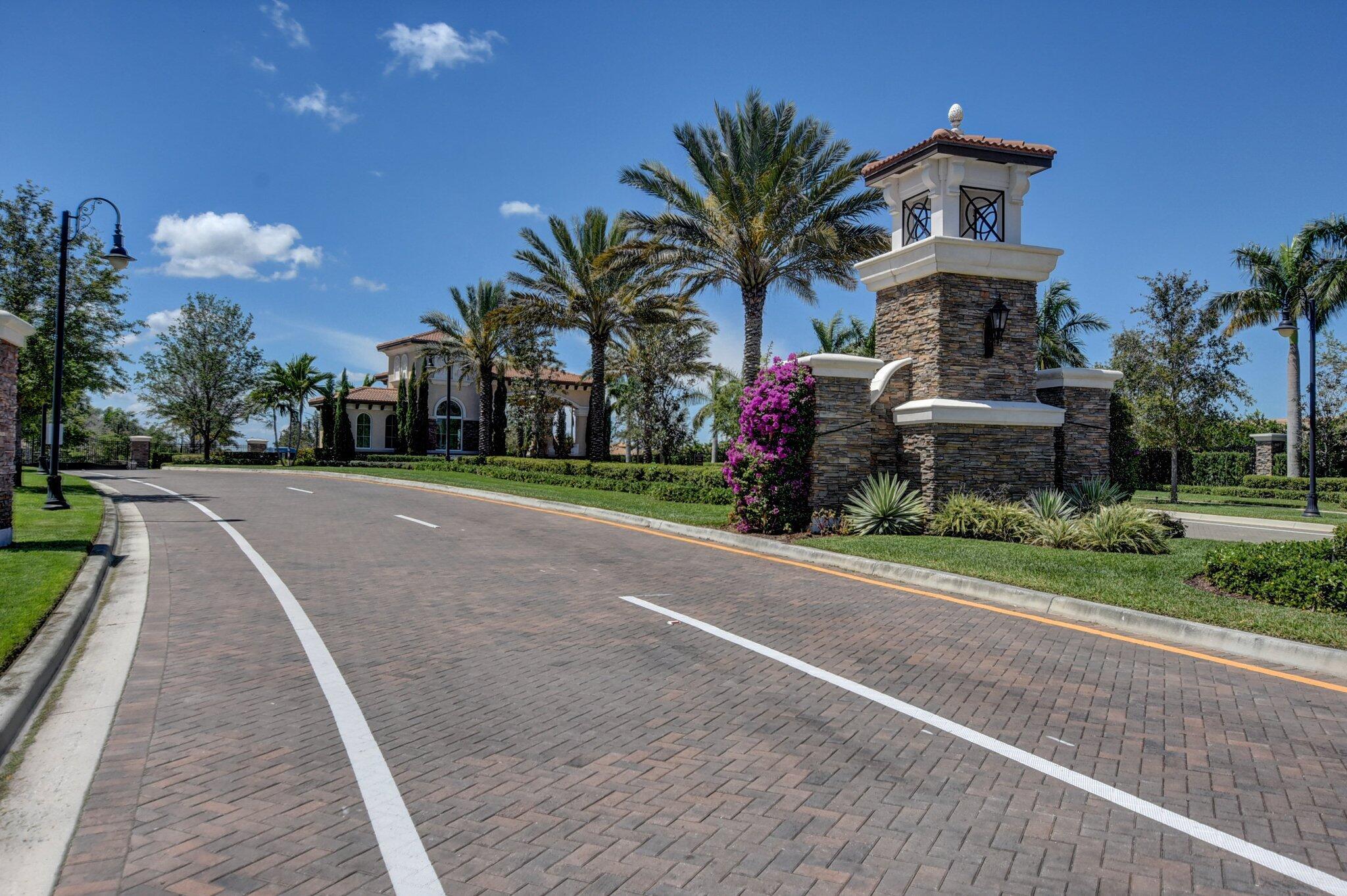 VILLAGGIO RESERVE - Residential