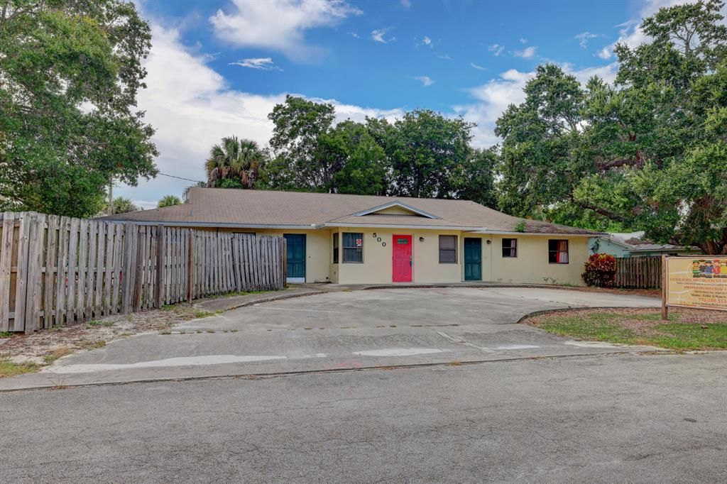 Photo of 500 NW Stuart Avenue Ave, Stuart, FL 34994 (MLS # R10817035)