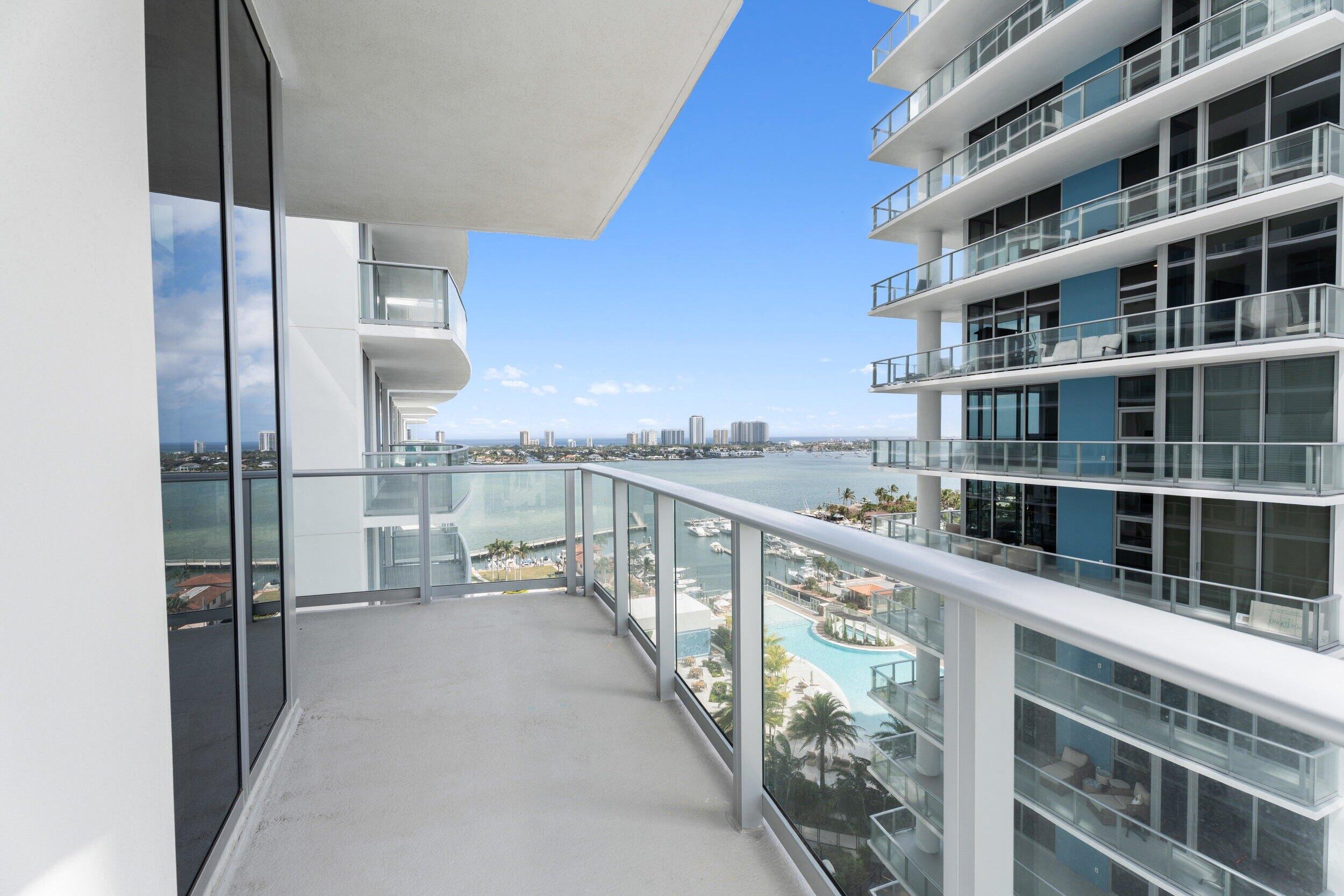 NAUTILUS 220 CONDO - Residential