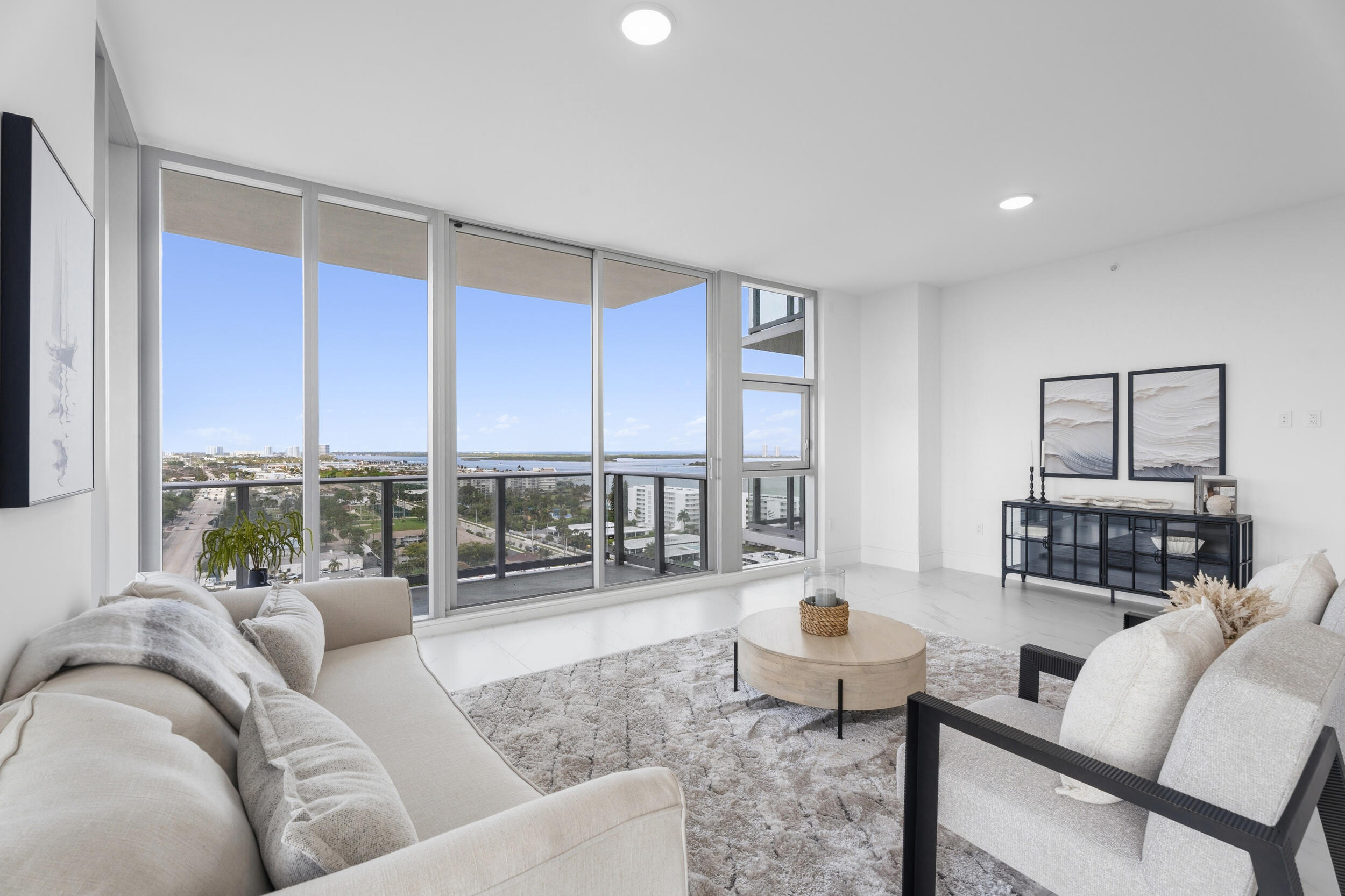 NAUTILUS 220 CONDO - Residential