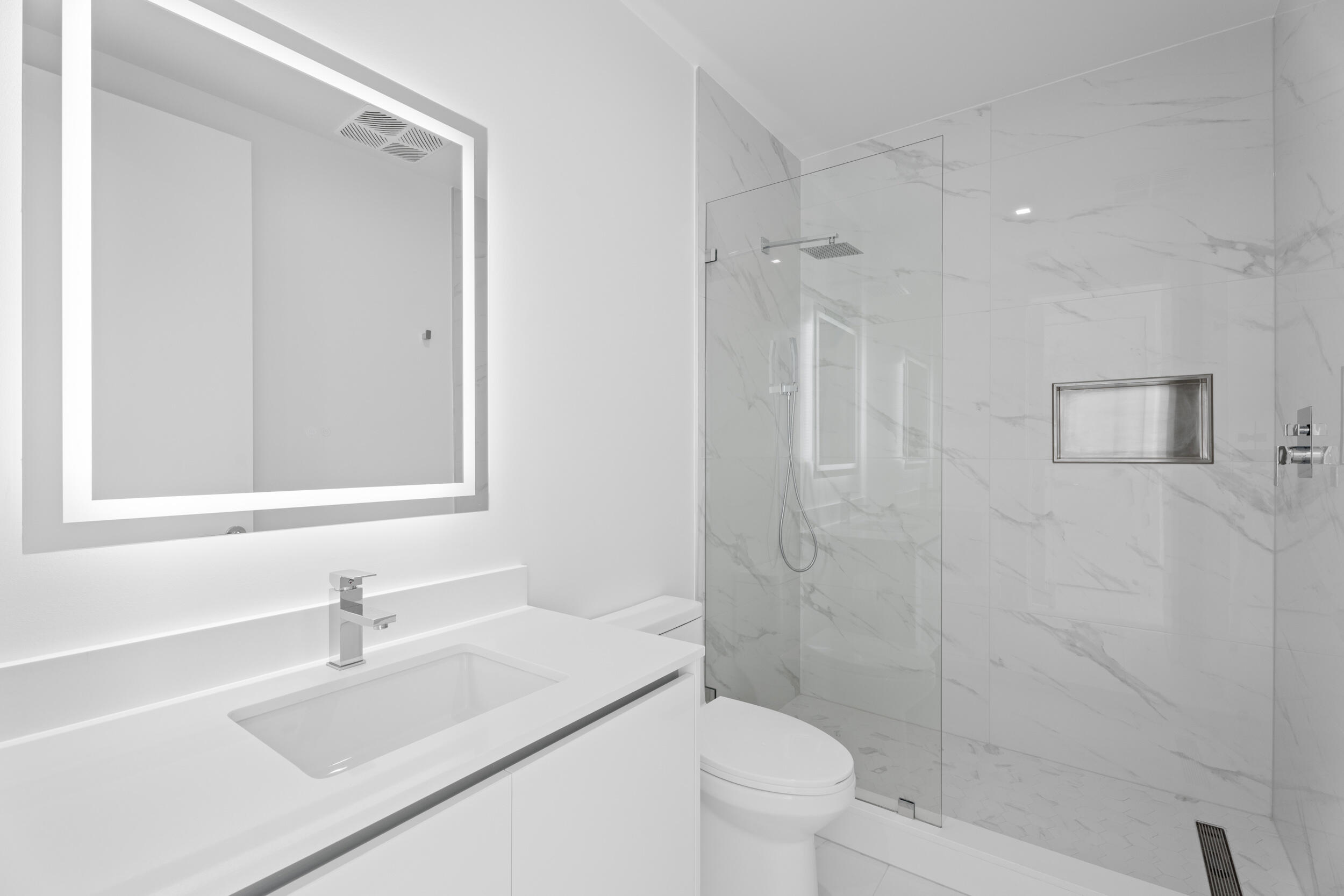 NAUTILUS 220 CONDO - Residential