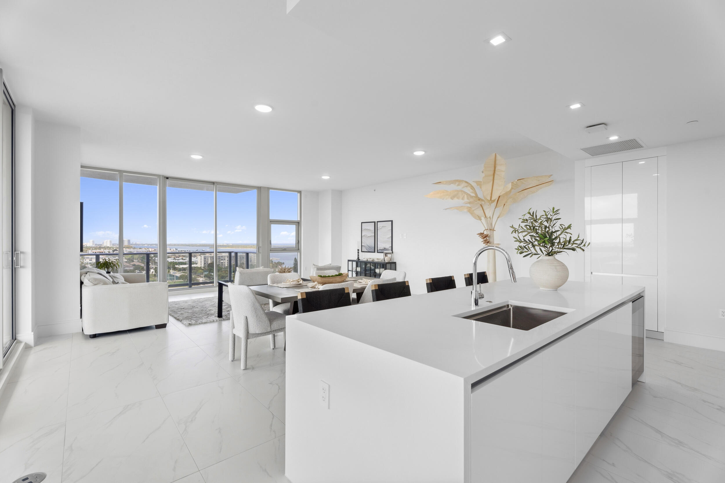 220 Lake Shore Drive 1523