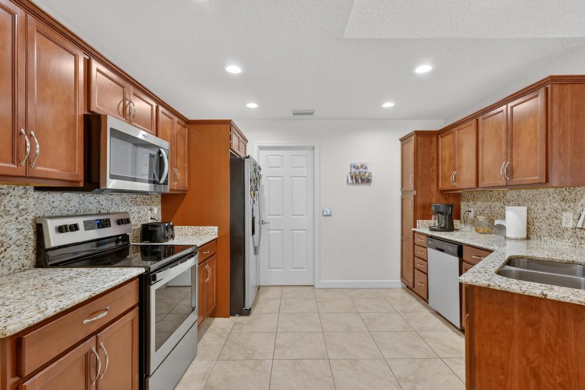 Spanish Lakes One - Residential