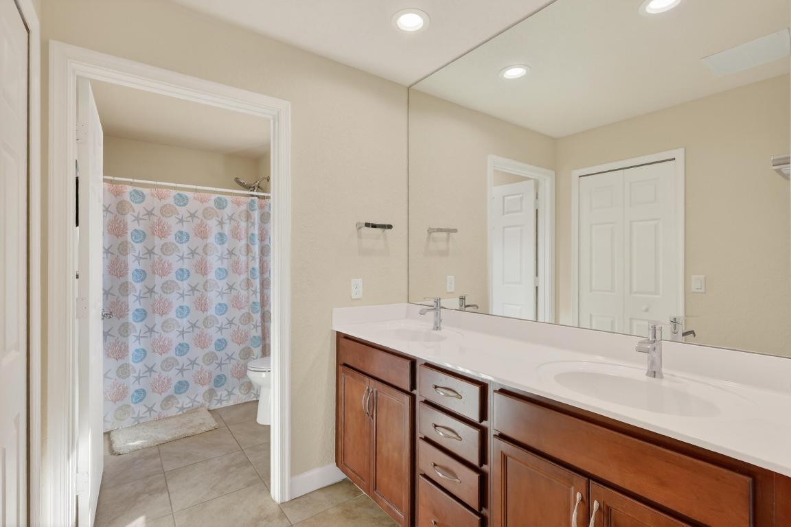 Spanish Lakes One - Residential