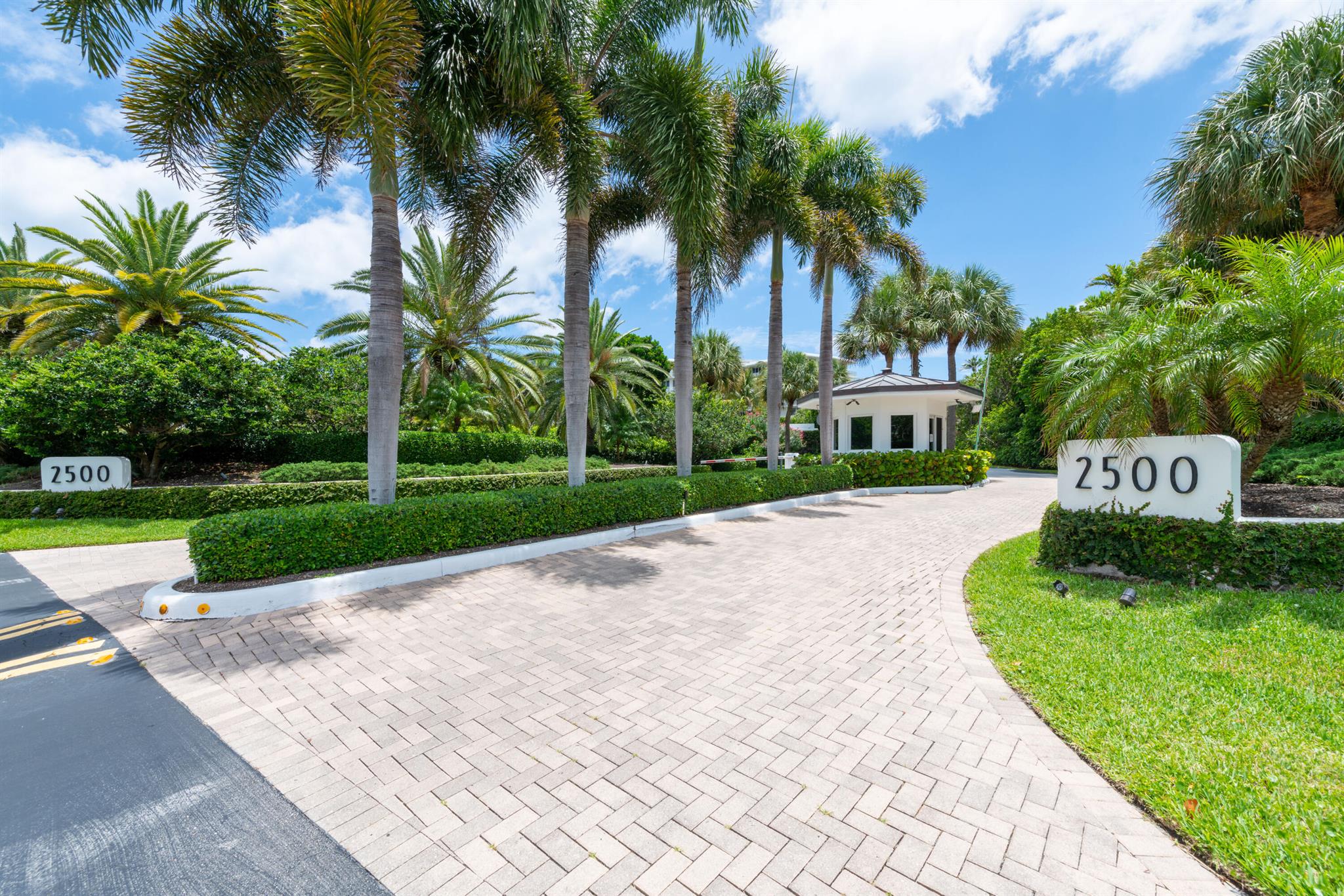 TWENTY FIVE HUNDRED SOUTH - Residential