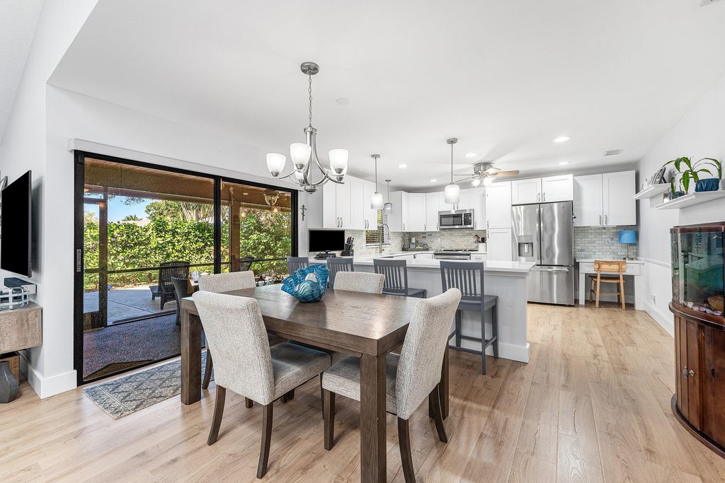 Photo of 6194 Brandon Street, Palm Beach Gardens, FL 33418 (MLS # R11141457)