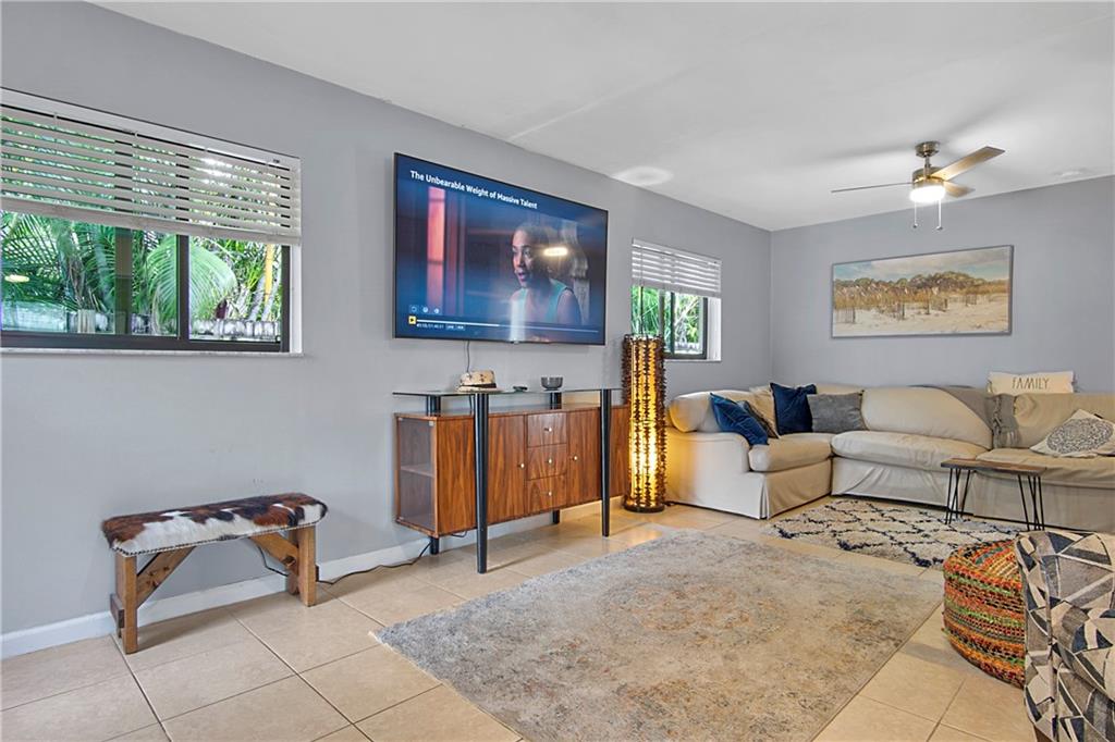 OAKLAND PARK 2ND ADD - Residential