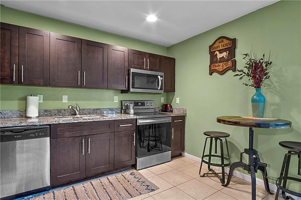 OAKLAND PARK 2ND ADD - Residential