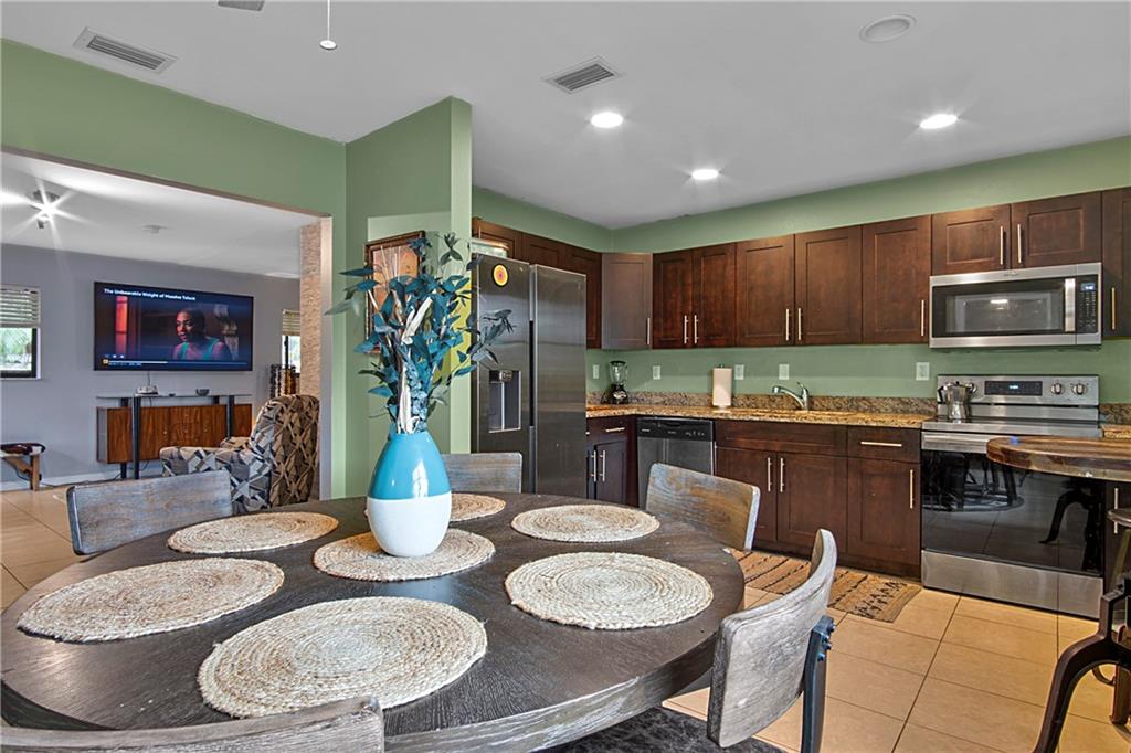 OAKLAND PARK 2ND ADD - Residential