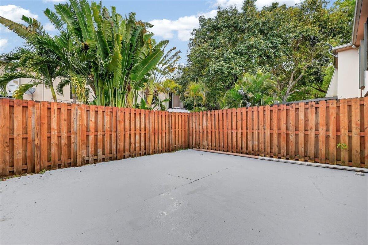 NOVA NORTH CONDOMINIUM 1 - Residential