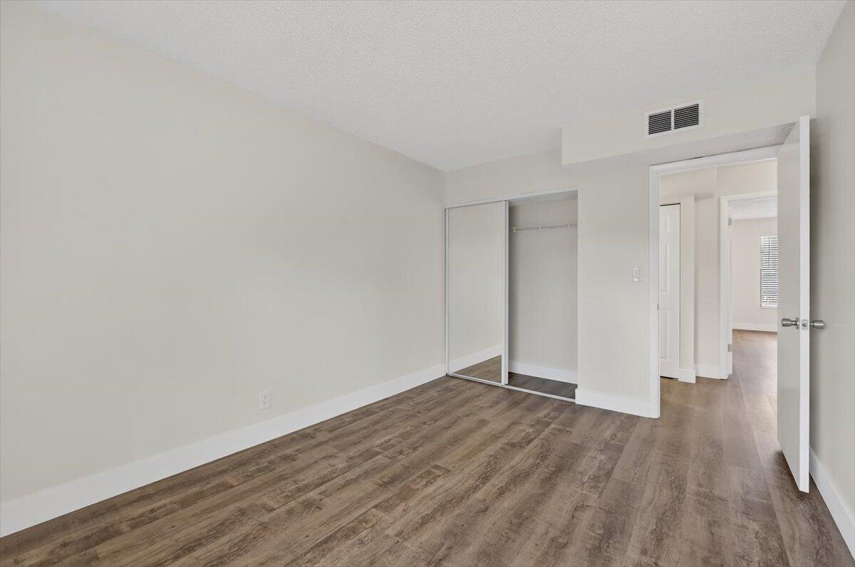 NOVA NORTH CONDOMINIUM 1 - Residential