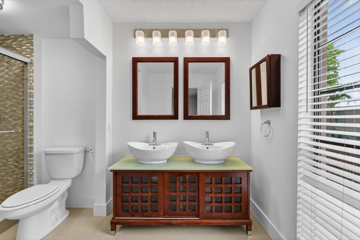 NOVA NORTH CONDOMINIUM 1 - Residential