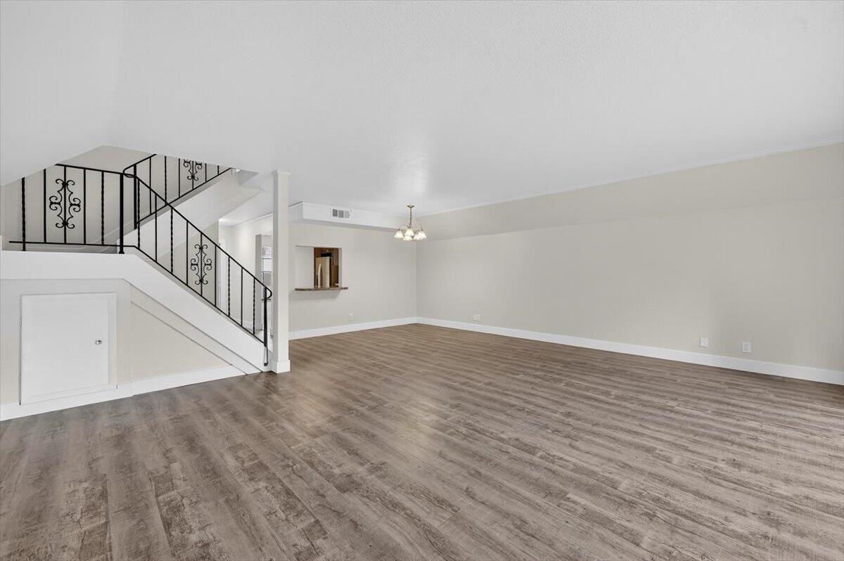 NOVA NORTH CONDOMINIUM 1 - Residential