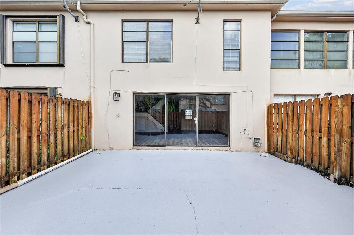 NOVA NORTH CONDOMINIUM 1 - Residential