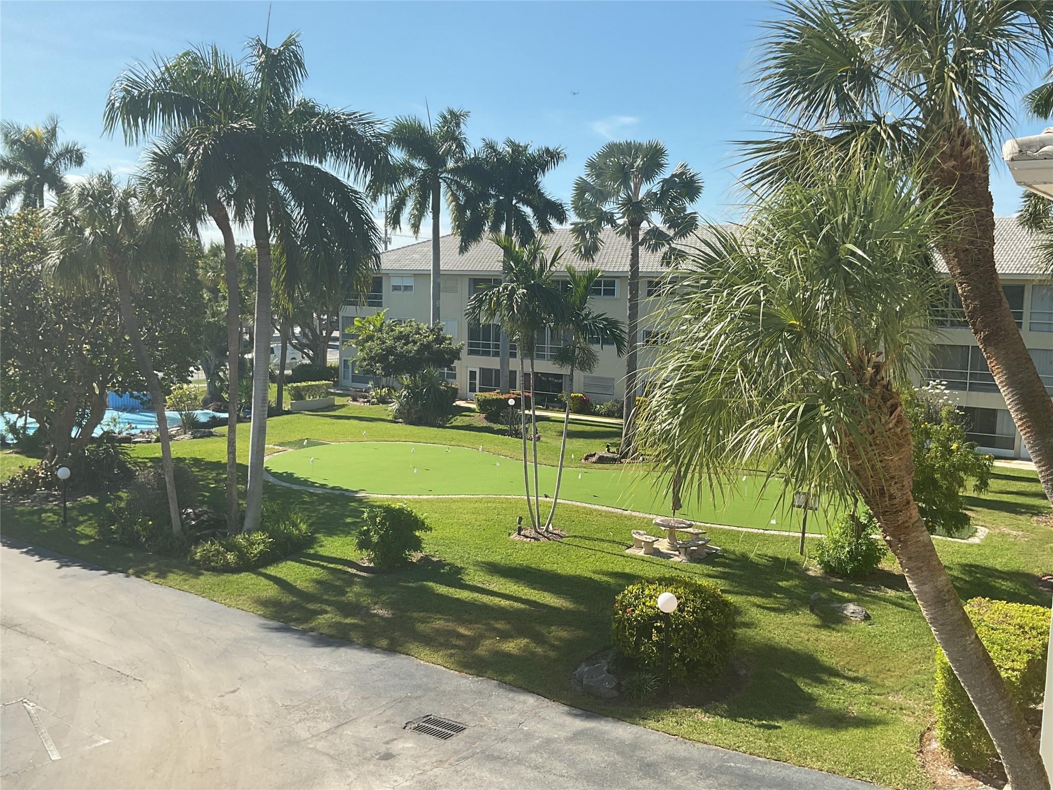 Lighthouse Pt Gardens N - Residential