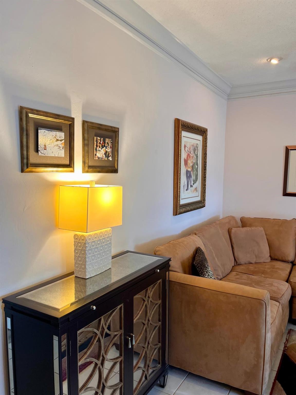 Lighthouse Pt Gardens N - Residential