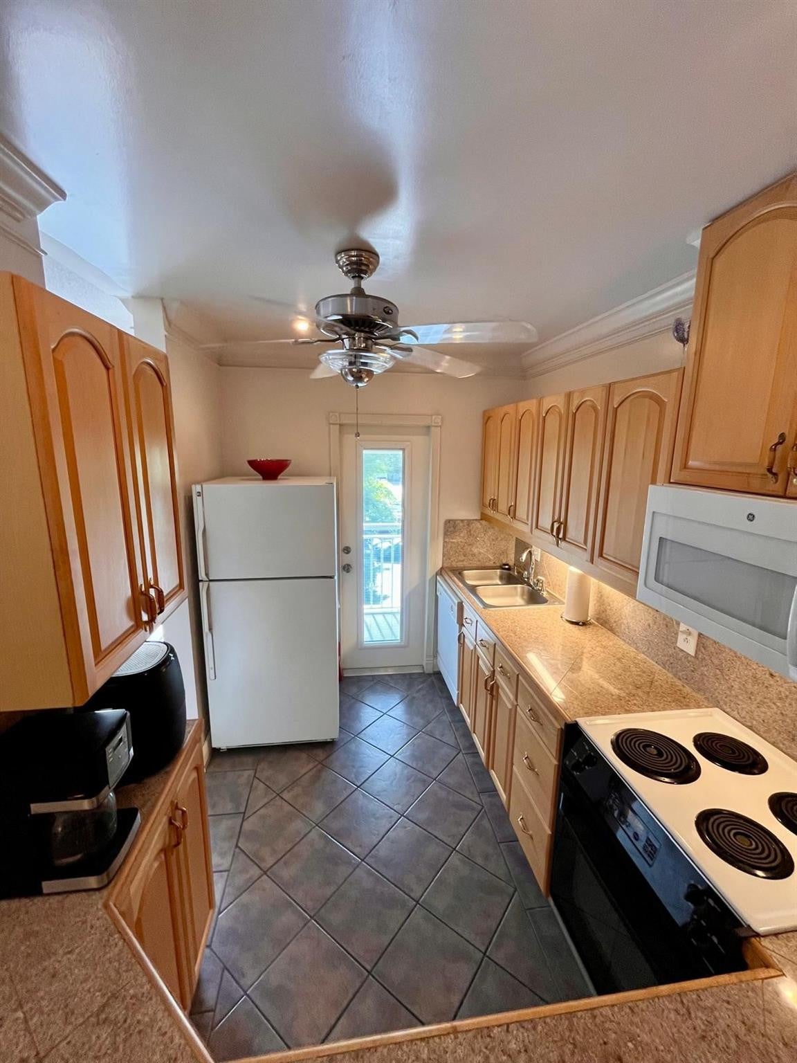 1951 NE 39th Street 361, Lighthouse Point FL 33064