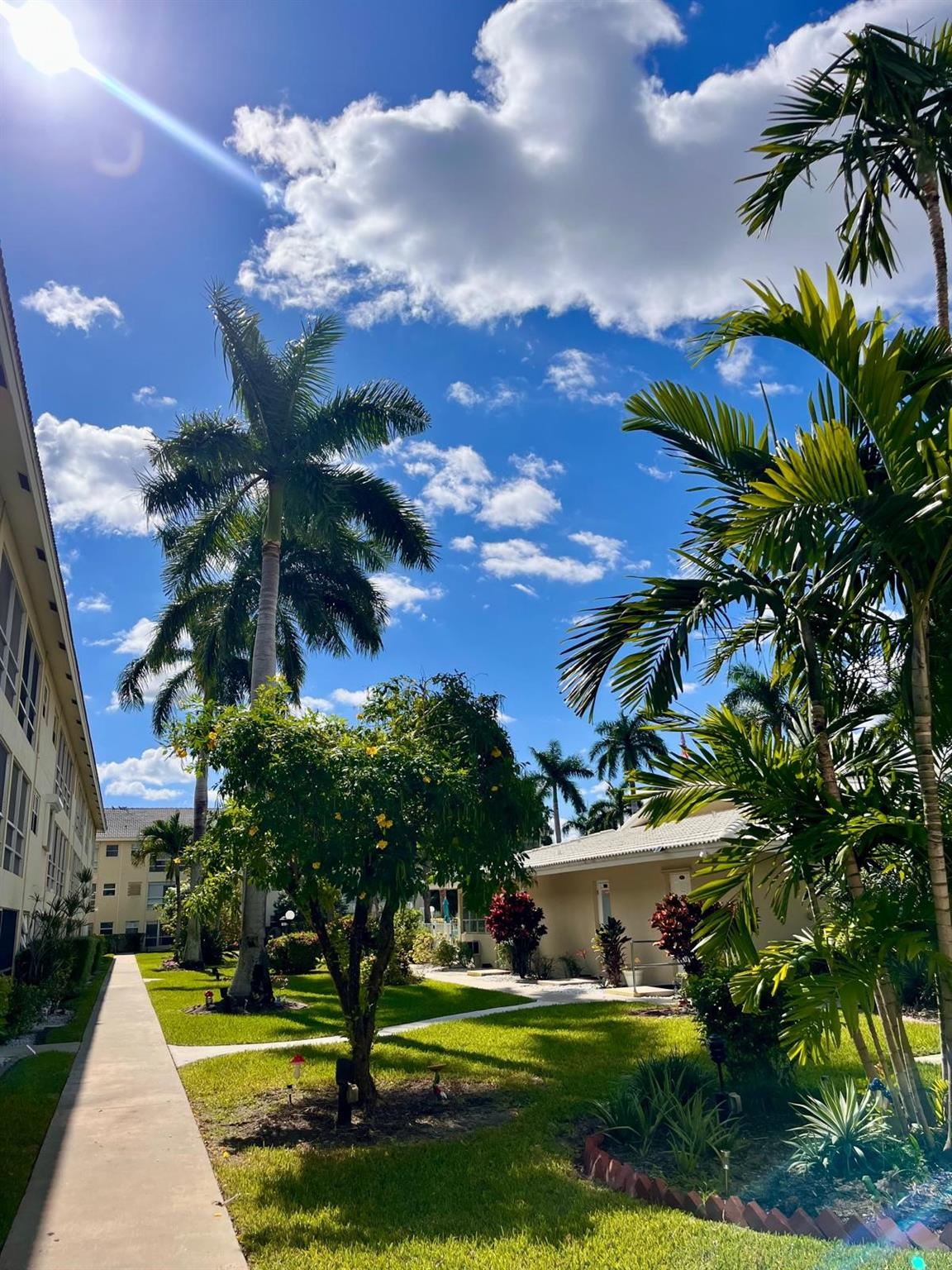 Lighthouse Pt Gardens N - Residential