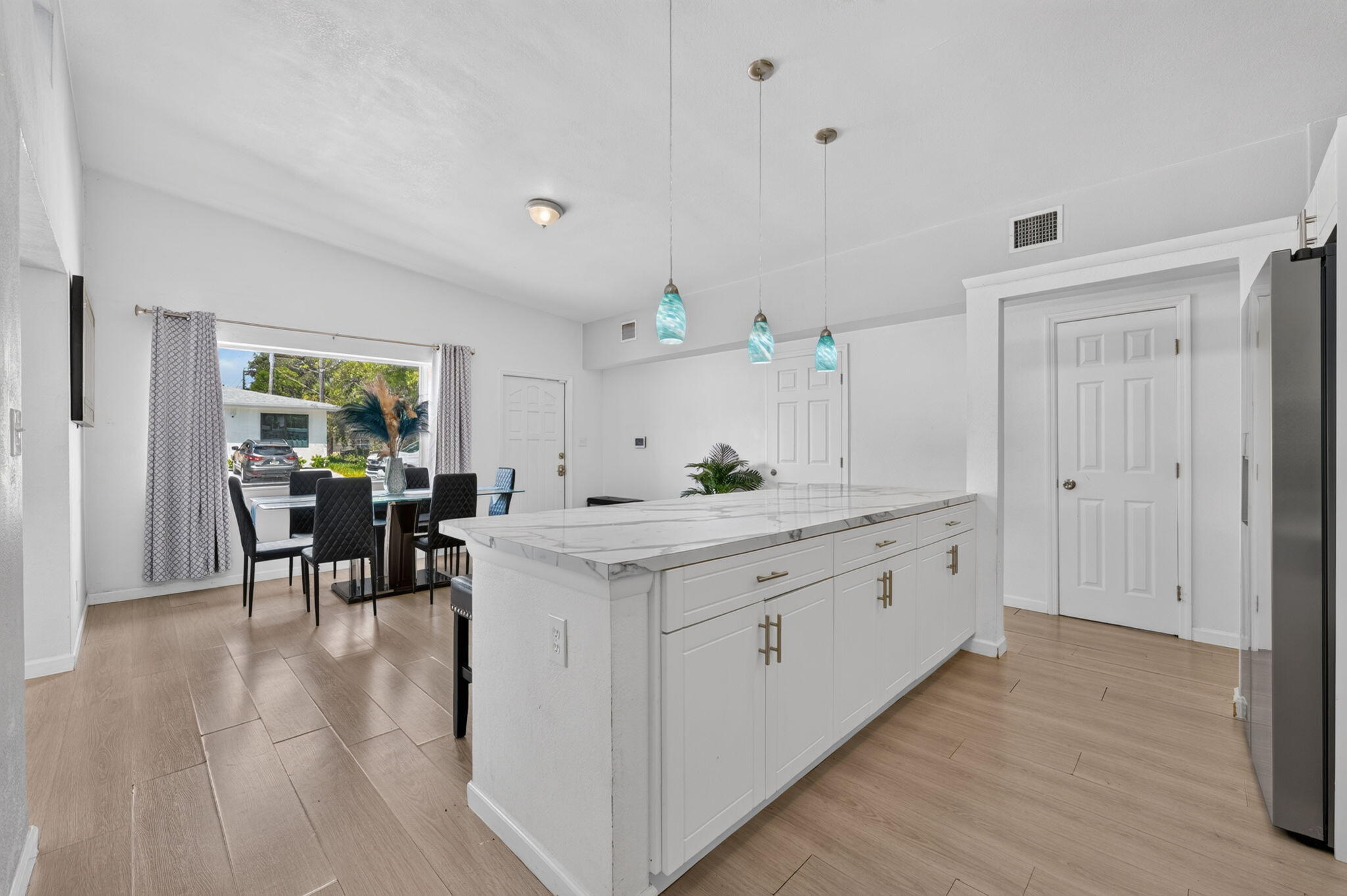 910 NW 17TH Avenue