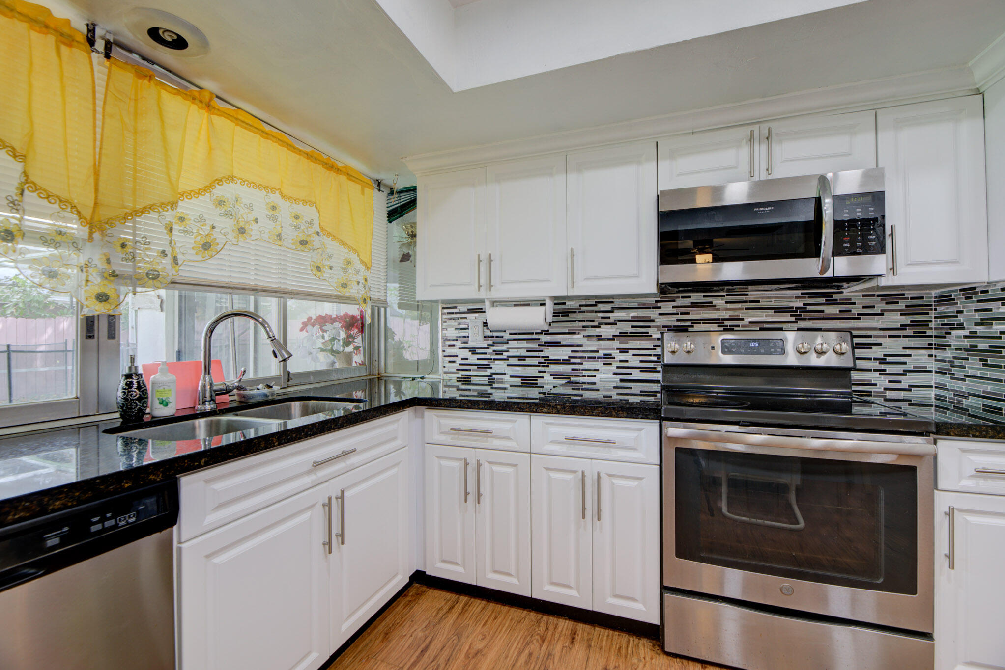 MIRAMAR PARK THIRD ADD - Residential