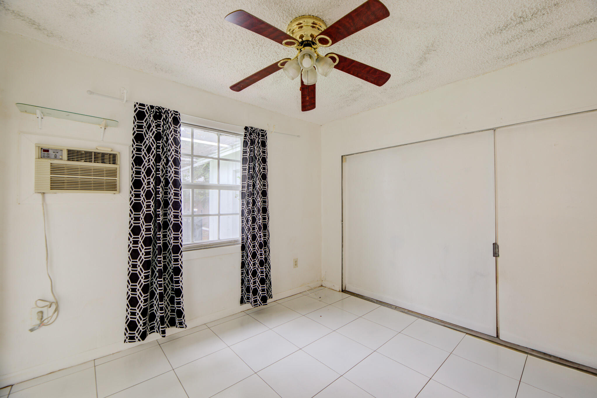 MIRAMAR PARK THIRD ADD - Residential