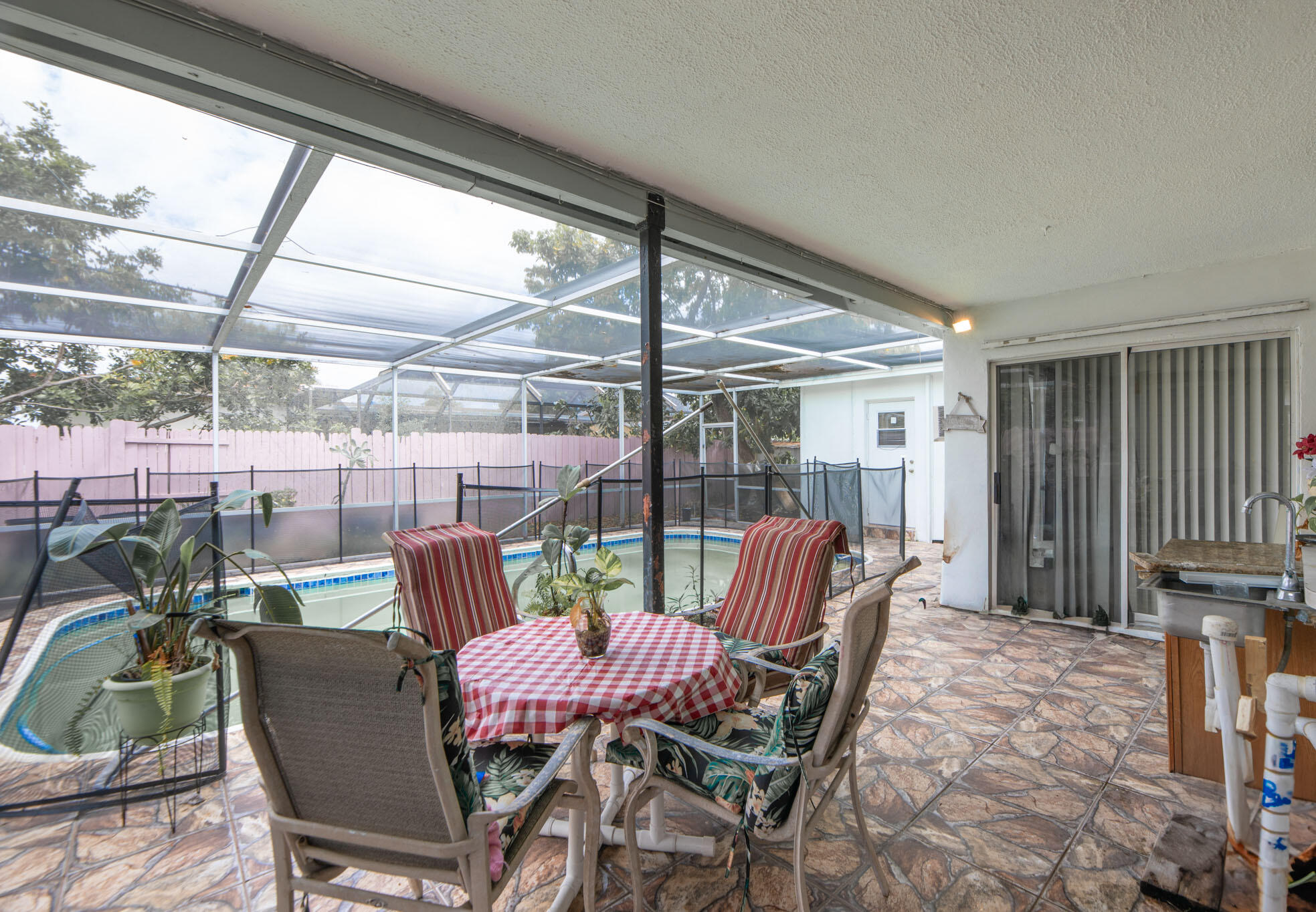 MIRAMAR PARK THIRD ADD - Residential