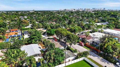 Tiny photo for 1515 NE 16TH Street, Fort Lauderdale, FL 33304 (MLS # B26090676)