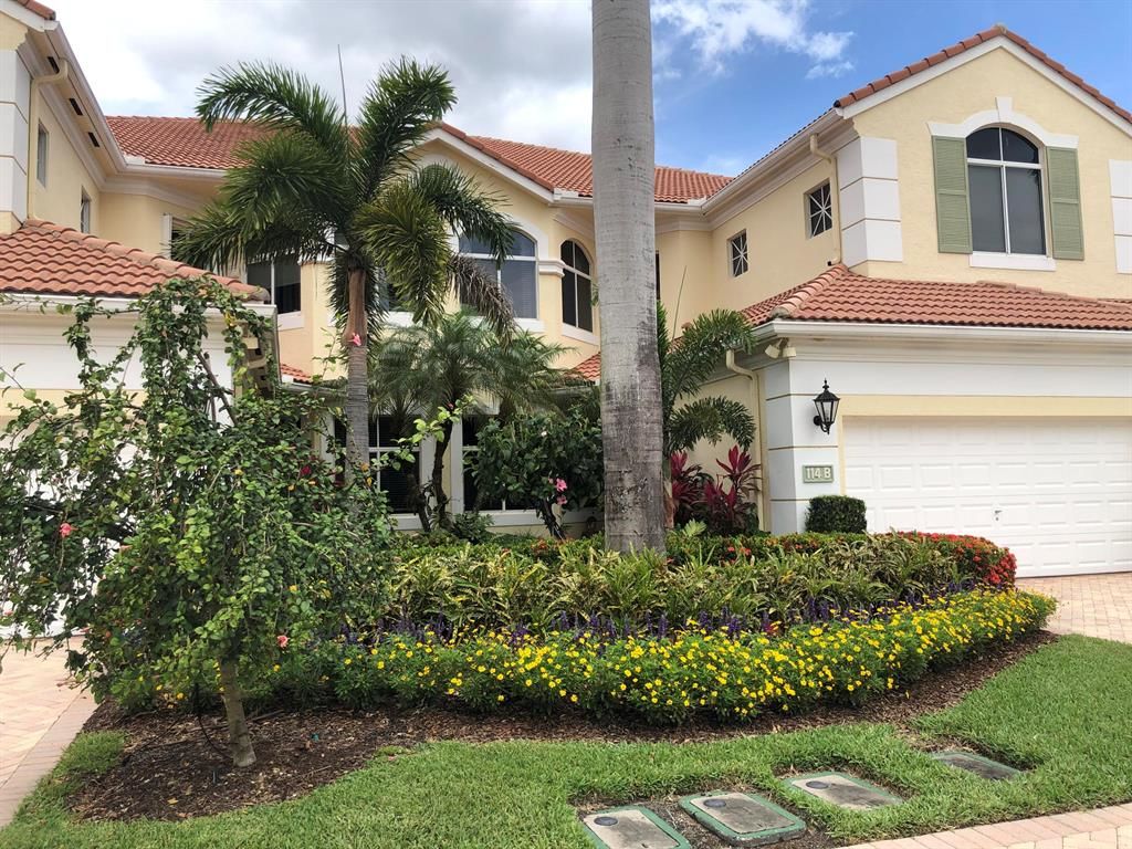 Photo of 114 Palm Bay Drive #B, Palm Beach Gardens, FL 33418 (MLS # R10704095)