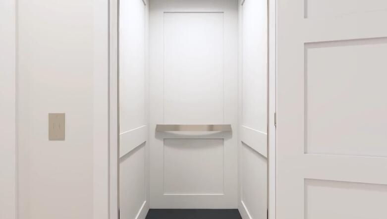 VILLAS AT KINGS LANDING - Residential