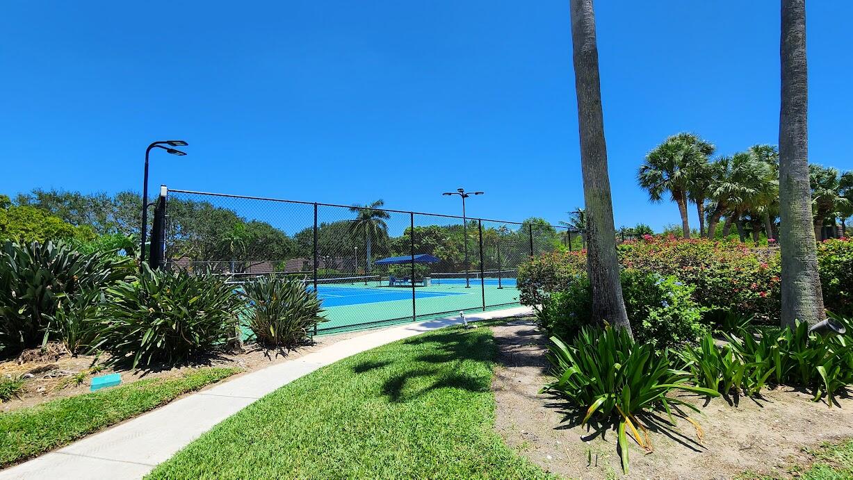 LAKES AT THE BLUFFS, LAKES AT BLUFFS - Residential Lease