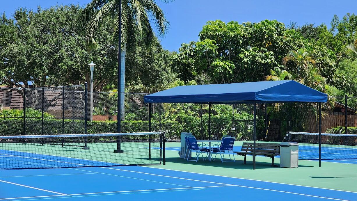 LAKES AT THE BLUFFS, LAKES AT BLUFFS - Residential Lease