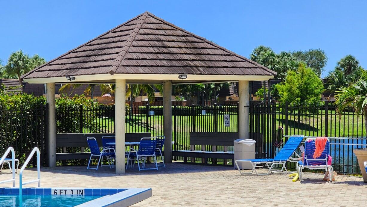 LAKES AT THE BLUFFS, LAKES AT BLUFFS - Residential Lease