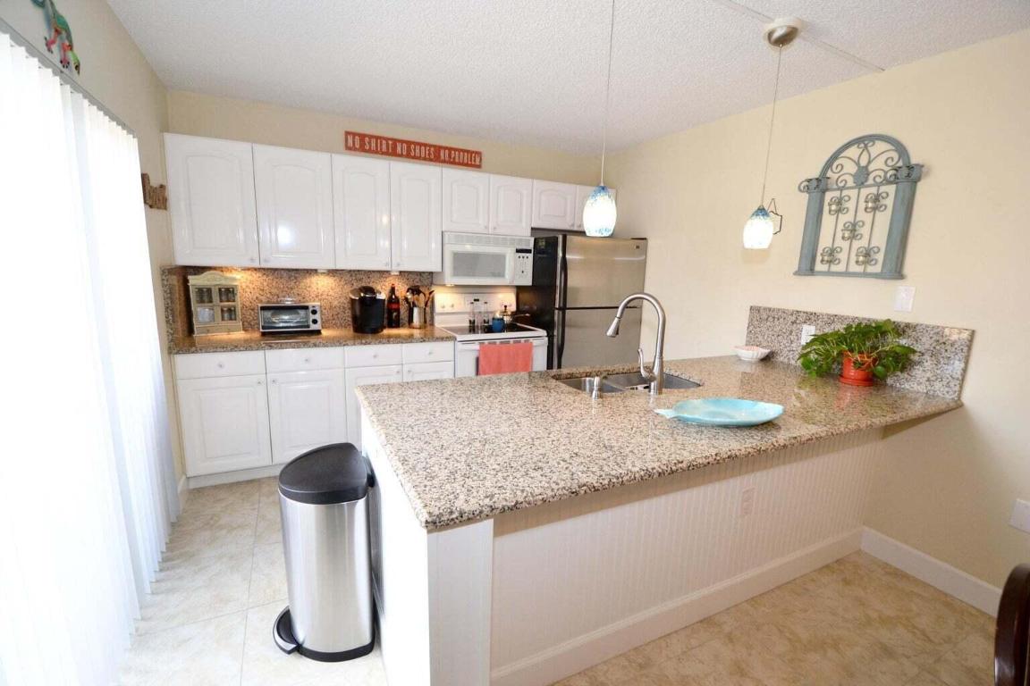 LAKES AT THE BLUFFS, LAKES AT BLUFFS - Residential Lease