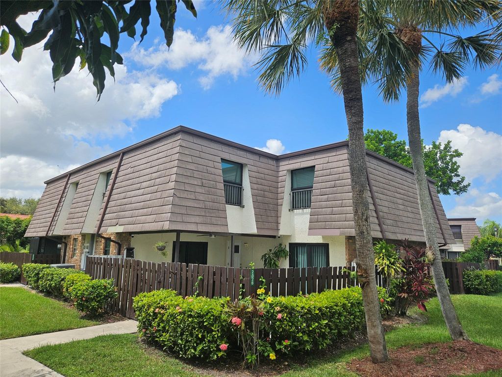 Photo of 2528 NW 99th Ave #2528, Coral Springs, FL 33065 (MLS # F10395366)