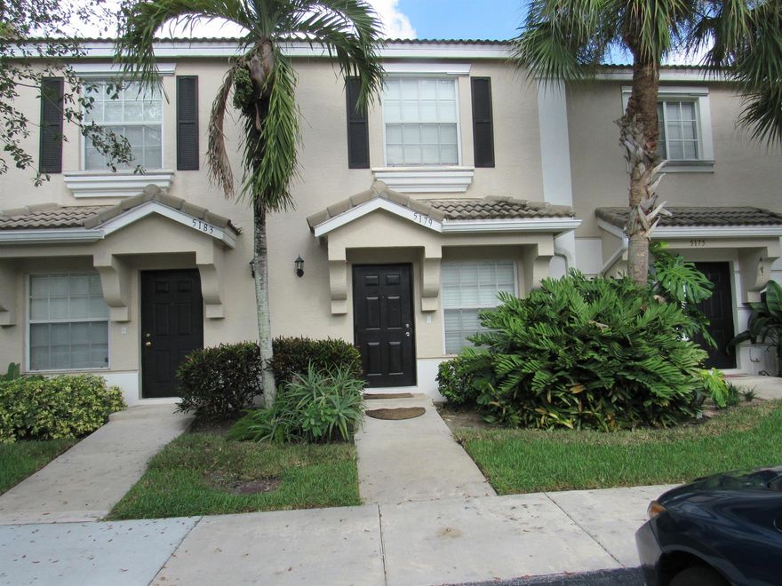 Nice 2 bedrooms, 2.5 bathrooms Townhome, tile downstairs, laminated flooring upstairs. Quiet neighborhood, with pool, Clubhouse, gated community. Close to downtown and Beaches. No pets