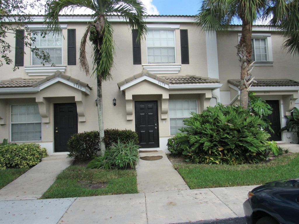 Photo of 5179 Palmbrooke Circle, West Palm Beach, FL 33417 (MLS # R11146937)