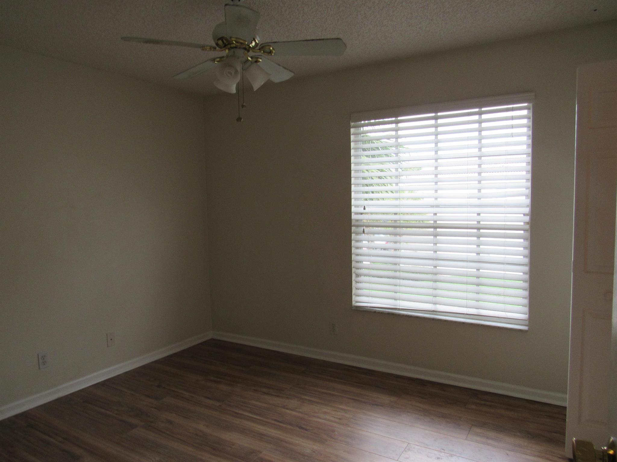 PALMBROOKE TOWNHOMES - Residential Lease