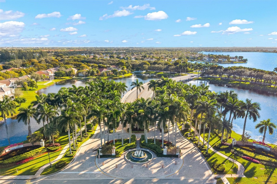 RIVIERA ISLES I - Residential