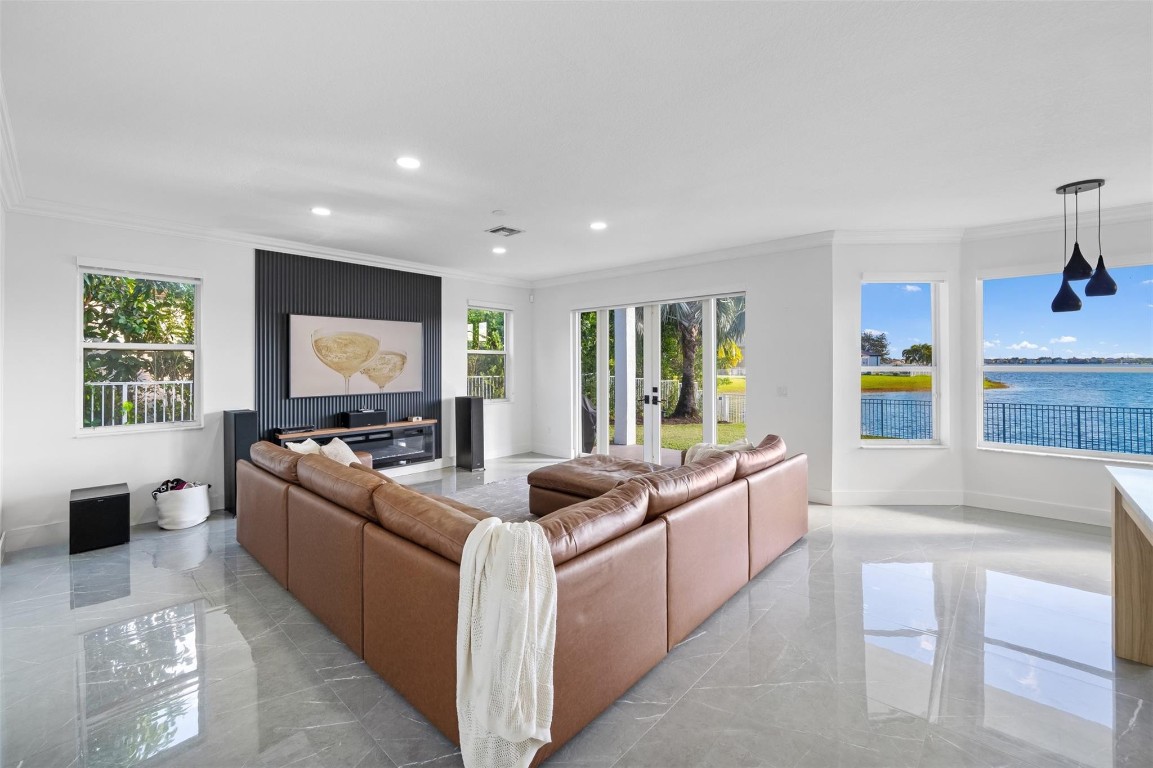 RIVIERA ISLES I - Residential