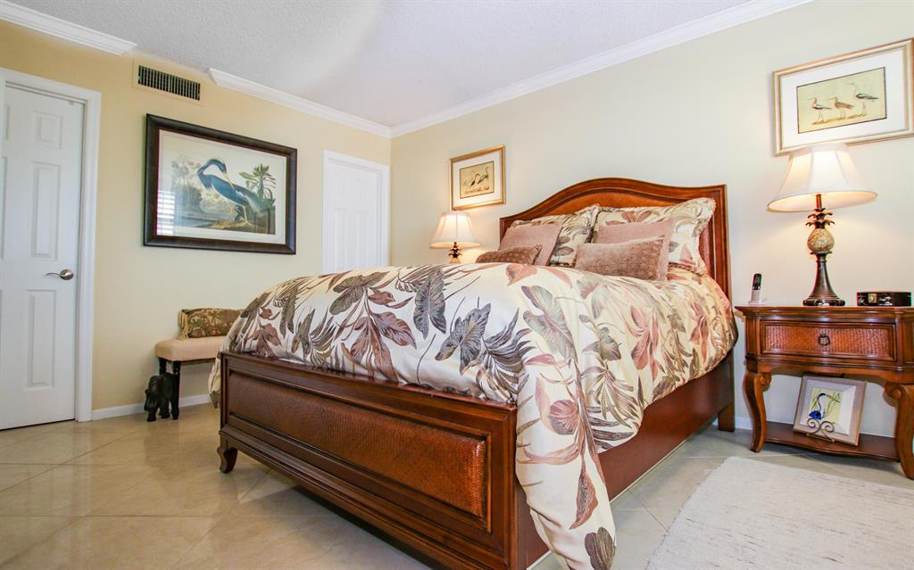 SEA HAVEN CONDO 1 - Residential