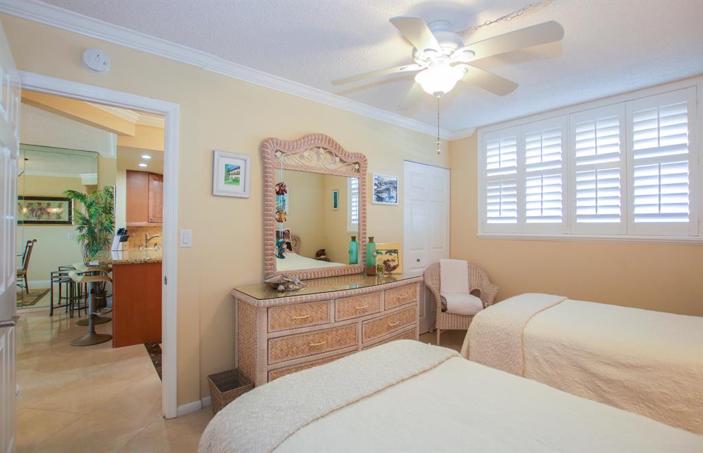 SEA HAVEN CONDO 1 - Residential